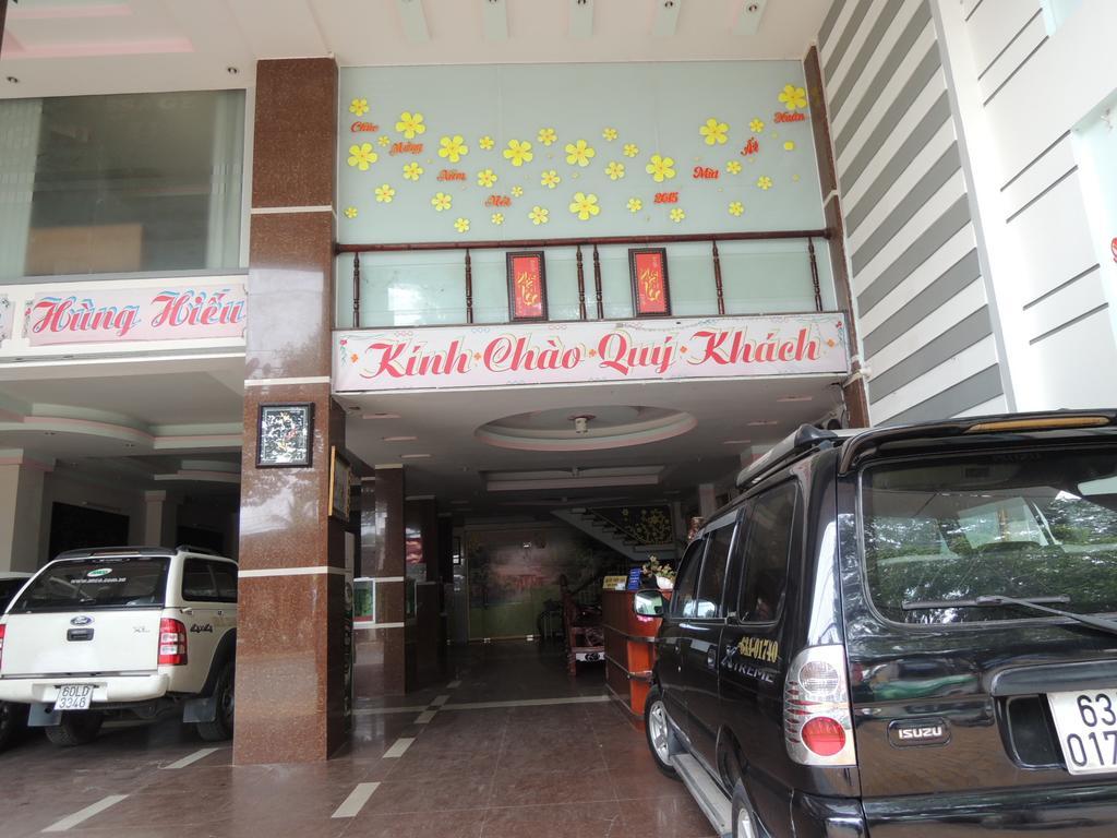 Hung Hieu Hotel My Tho Exteriör bild